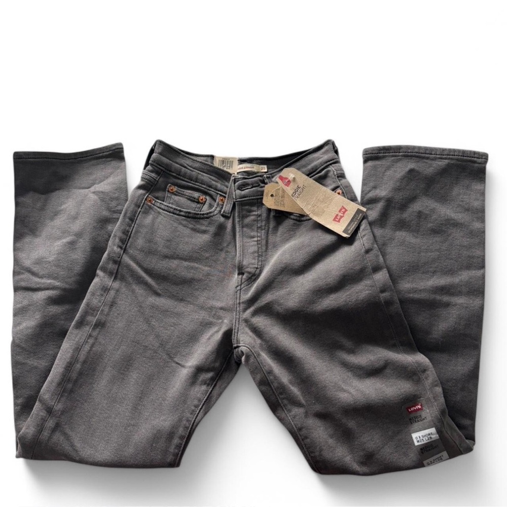 Levi's women's Charcoal Straight leg Jeans